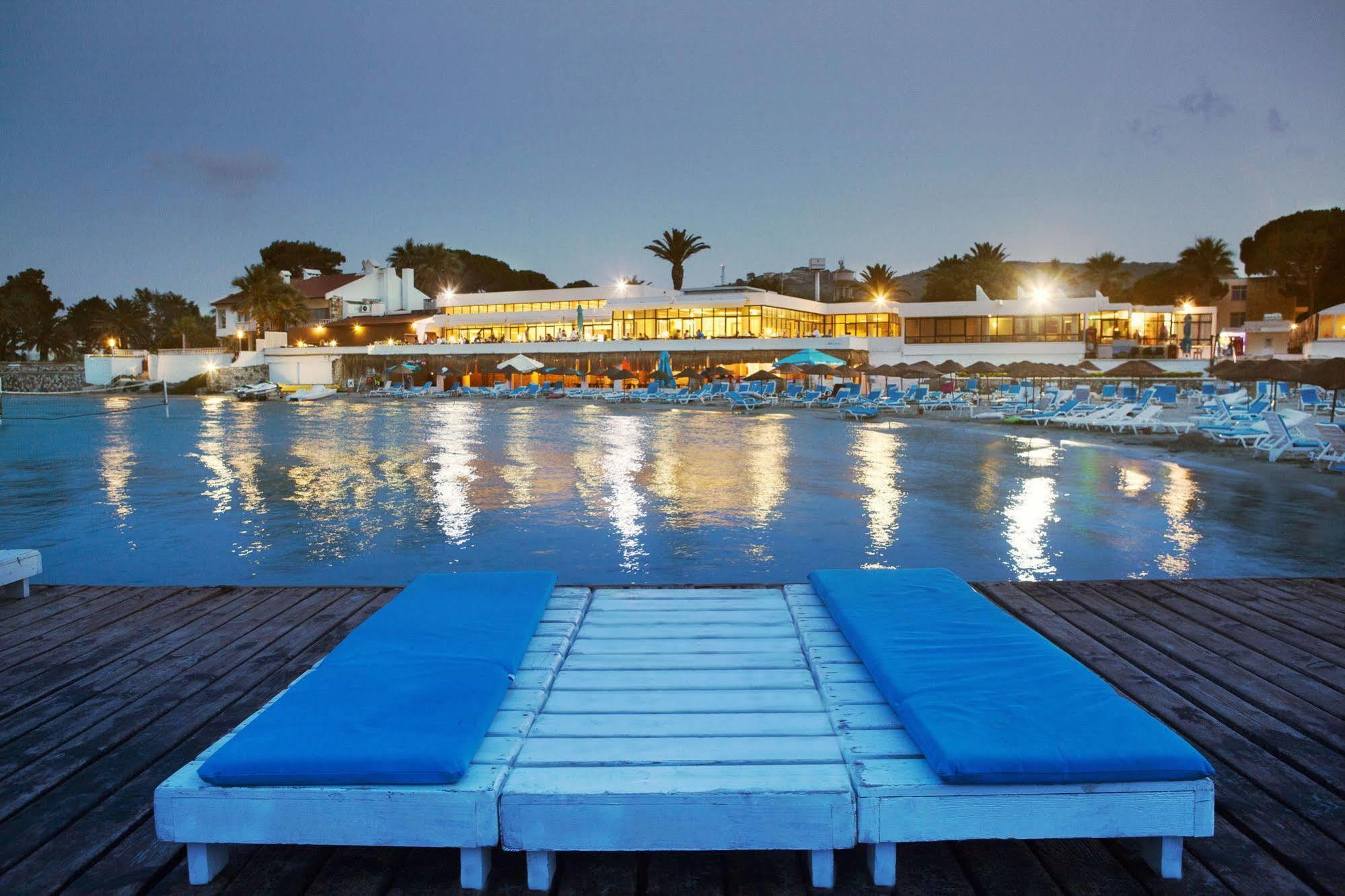 A 11 Hotel Çeşme Esterno foto