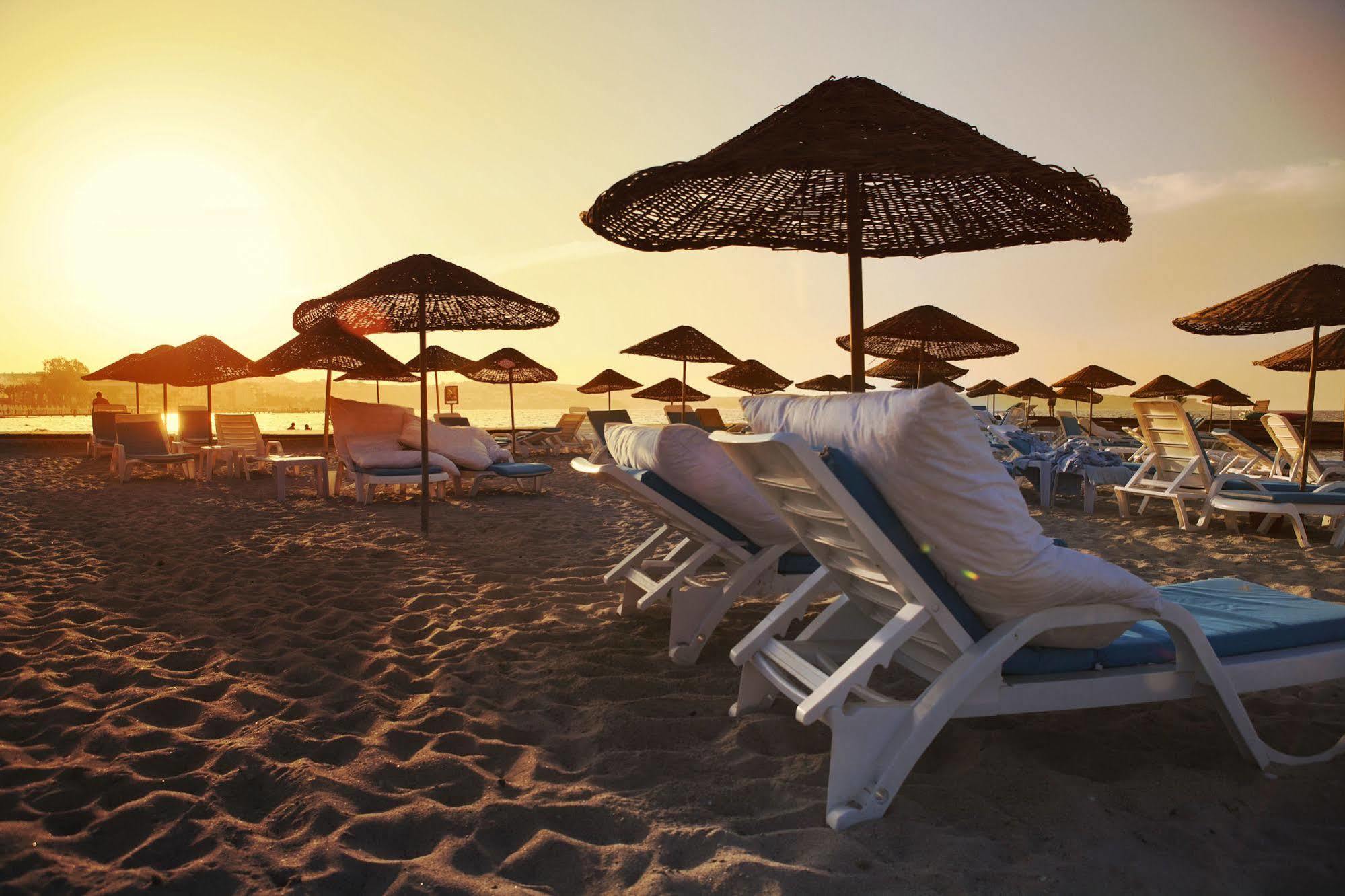 A 11 Hotel Çeşme Esterno foto